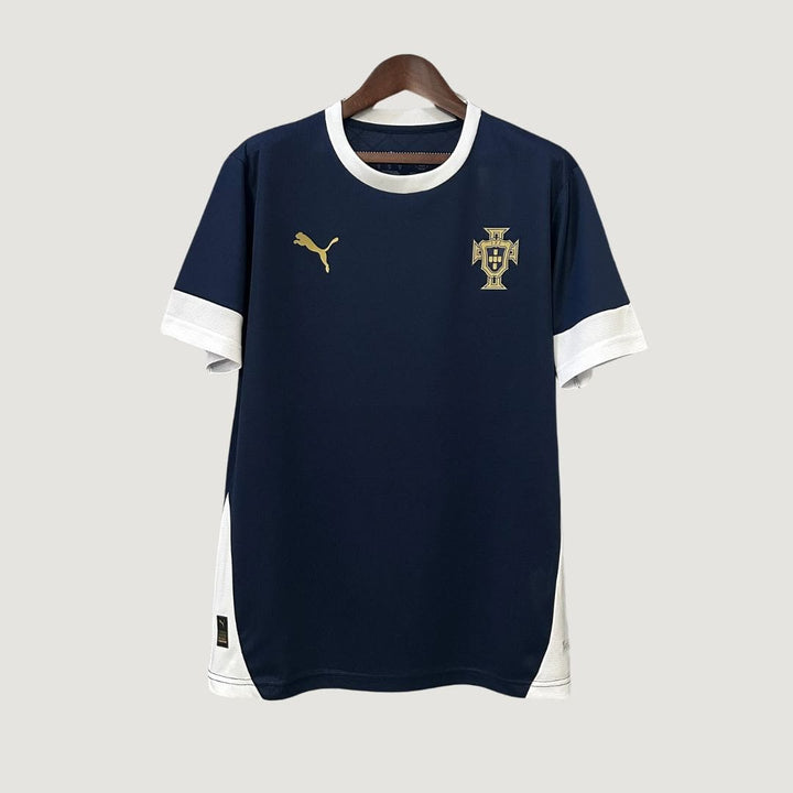 Portugal – Maillot d’Entraînement 25/26 – Bleu Marine & Blanc