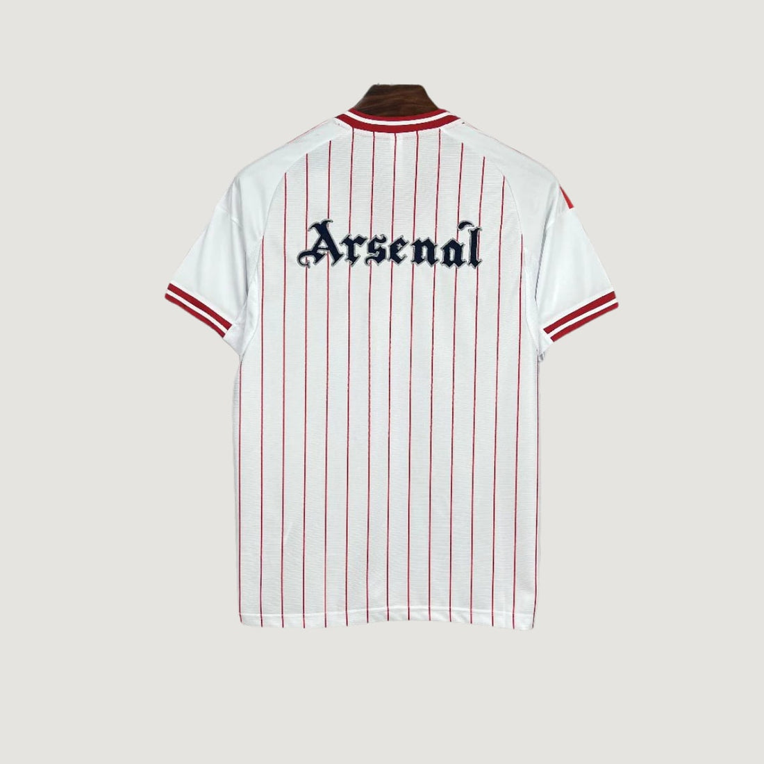 Arsenal – Maillot Concept 2025/26 – Blanc à Rayures Rouges