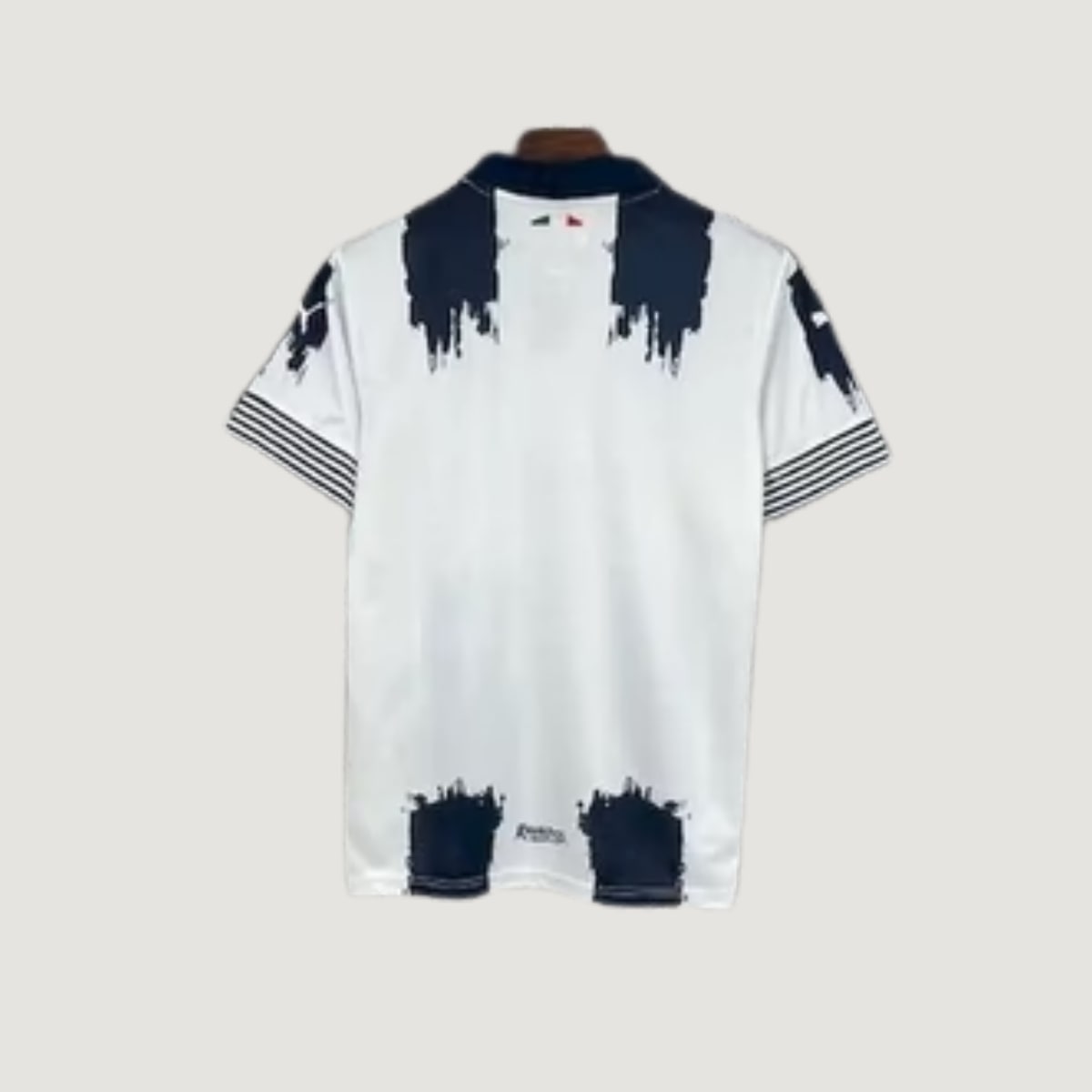 C.F. Monterrey – Maillot Extérieur 2025/26 – Blanc, Bleu Marine