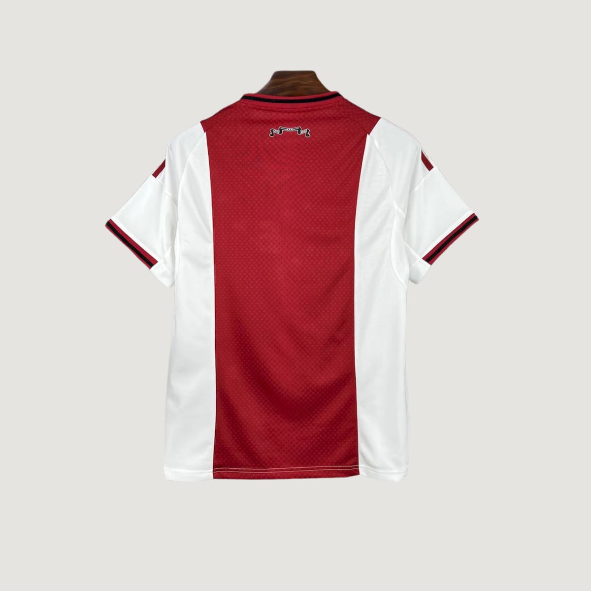 Ajax Amsterdam – Maillot Domicile 2025/2026 – Rouge, Blanc
