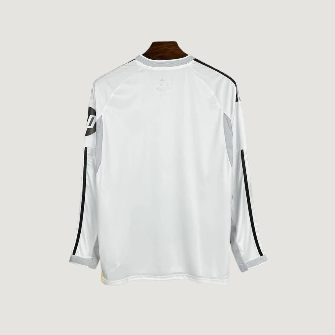 Real Madrid – Maillot Domicile 25/26 – Blanc (Manches Longues)