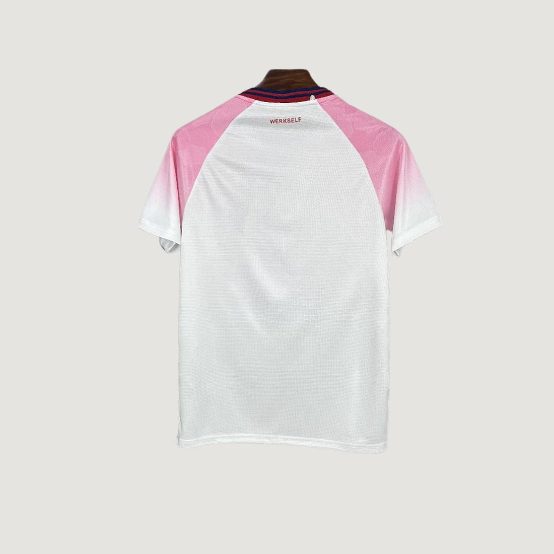 Bayer Leverkusen – Maillot Extérieur 2025/26 – Blanc, Rose Dégradé