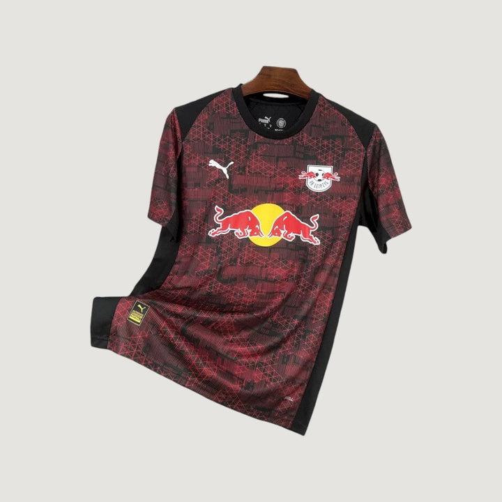 RB Leipzig – Maillot Extérieur 25/26 – Rouge & Noir